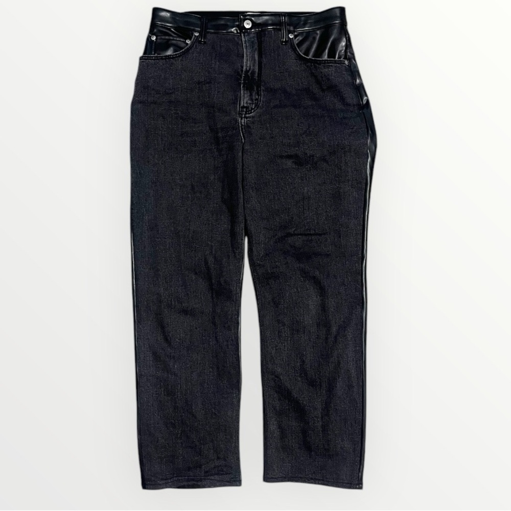 Abercrombie & Fitch Mixed Fabric Ultra High Rise Ankle Straight Jean - Picture 3 of 12
